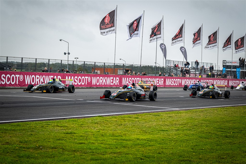 Stærk sæsonafslutning sikrer Formel 4 Teammesterskabet til STEP Motorsport
(Foto: Grippo)
